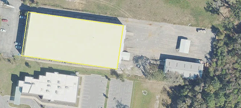Retail, Showroom, and Warehouse Space