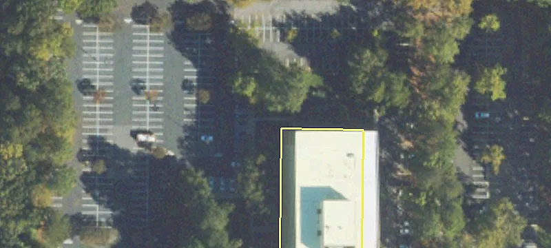 Office Space with Shared Amenities