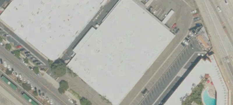 Distribution/Manufacturing Building with Secured Yard