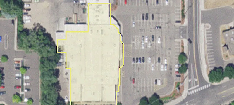 Retail Space in Glen Lake