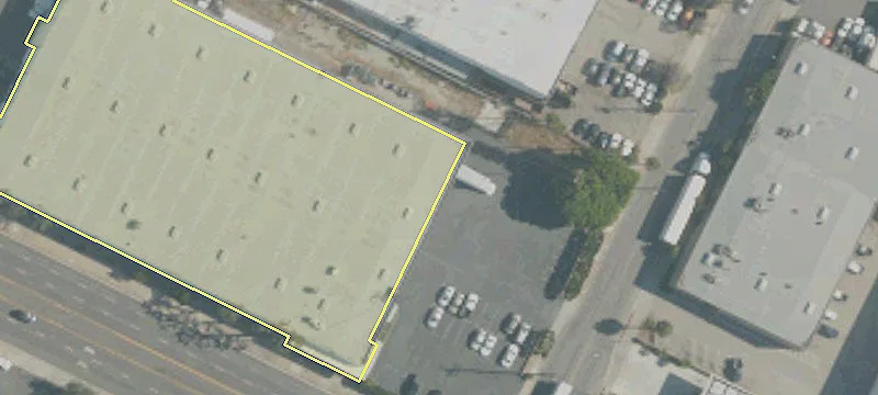 Industrial Building with Freeway Access