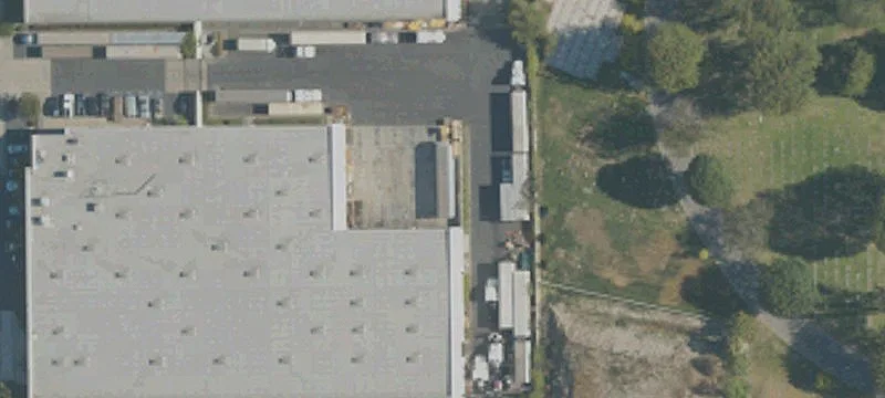 Freestanding Warehouse with Secured Court