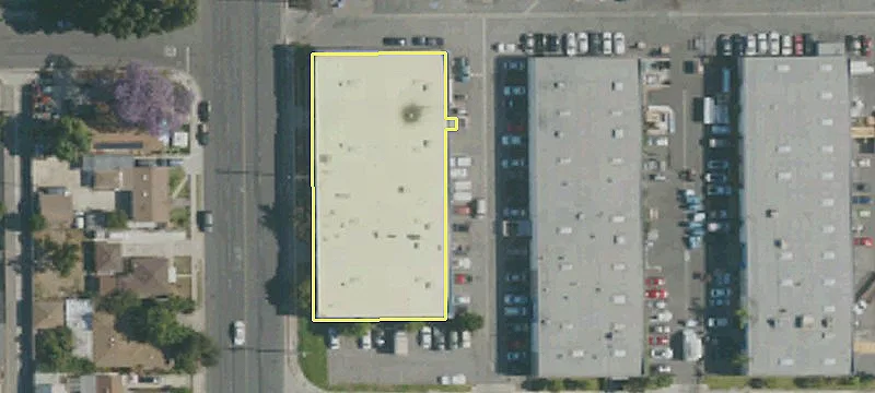 Manufacturing Multi-Tenant Building For Rent