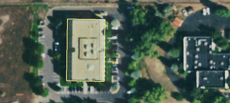 Updated Flex/Industrial Building For Rent