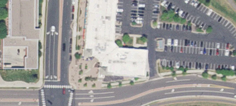 Retail Space in Arbor Lakes