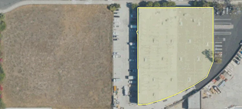 Hawthorne Warehouse with Fenced Yard