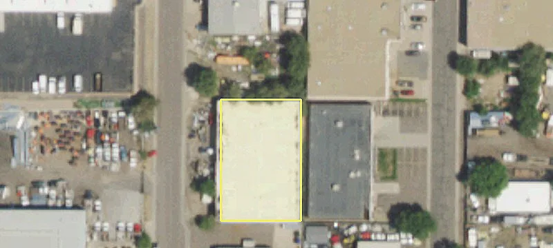 Englewood Warehouse with Fenced Storage