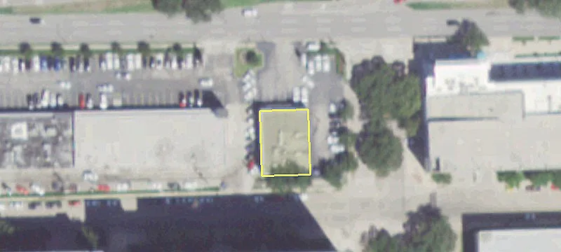 Retail Space on Richmond Avenue