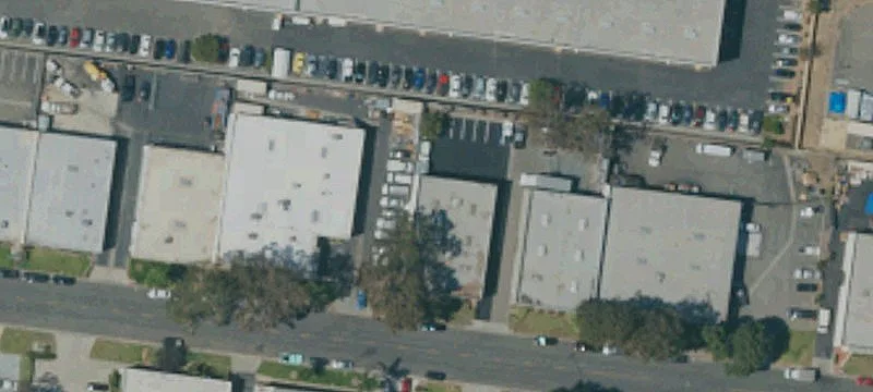 Freestanding Building with Fenced Yard