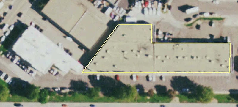 Retail Space on Ken Pratt