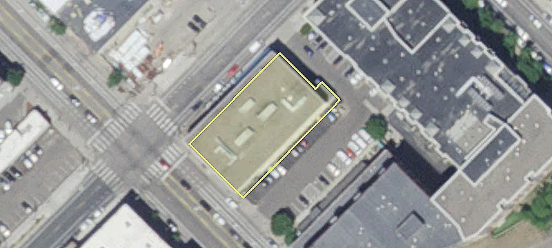 Office/Retail Space in Free Spirit Building
