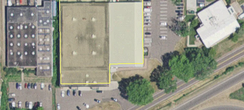 Multi-Tenant Warehouse/Showroom Space Available