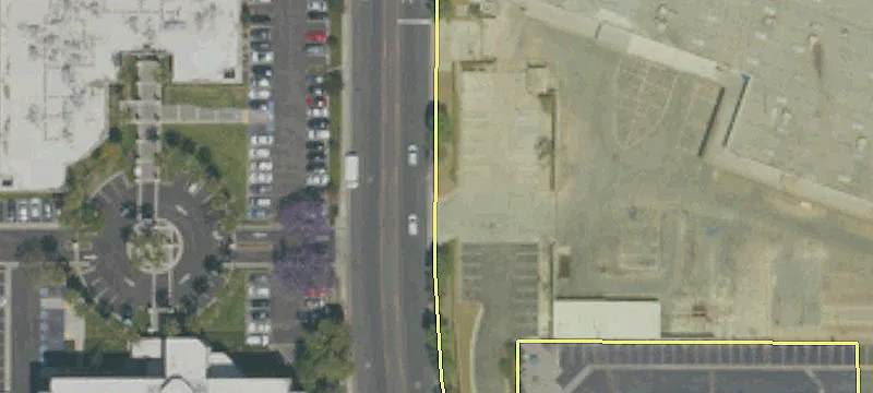 Industrial Building with Extensive Features