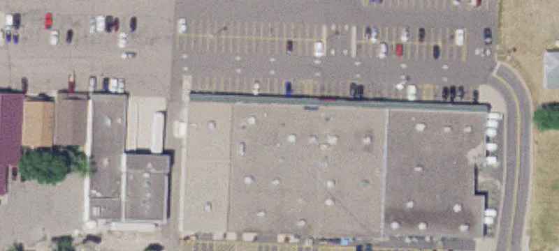 Retail/Office Space in St. Michael