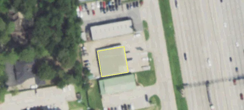 High-Visibility Retail/Office Space Available