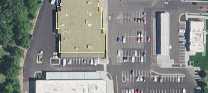 Retail Space in Maplewood Center