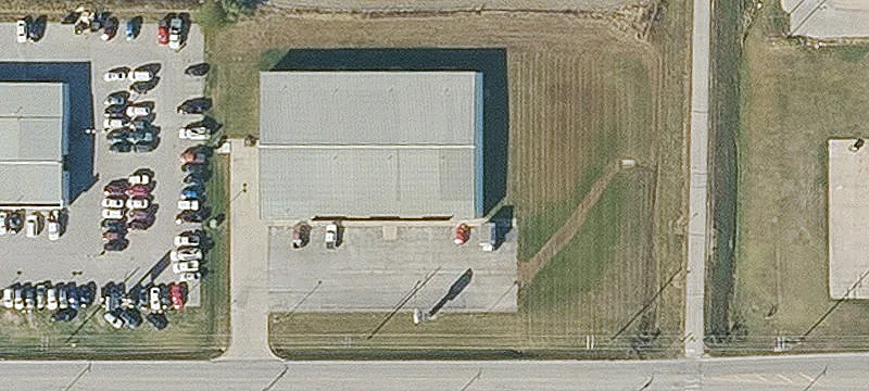 Versatile Commercial/Industrial Facility For Sale