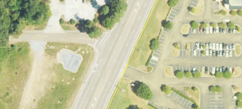 Retail Property on Highway 51