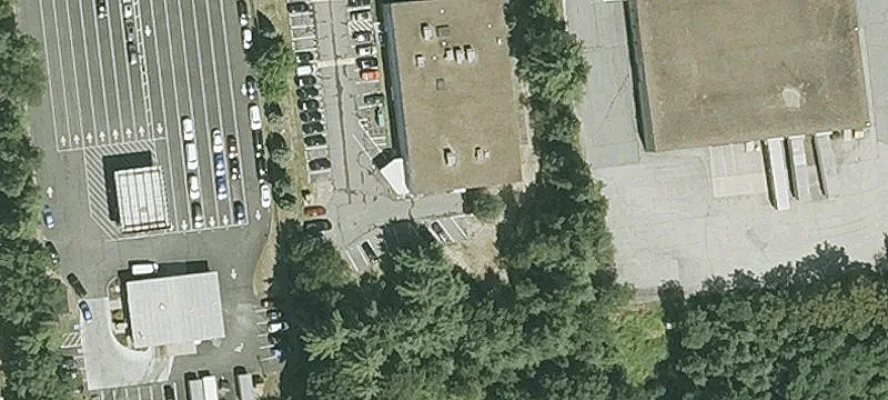 R&D/Office/Flex Building Near Airport