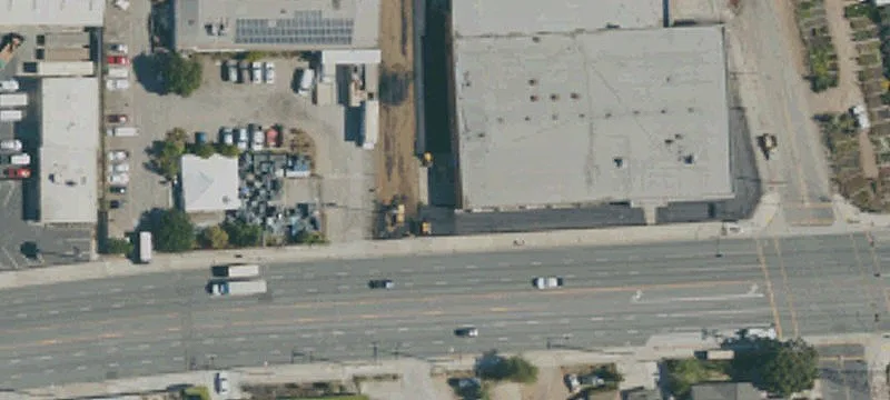 Warehouse Space Near Freeways