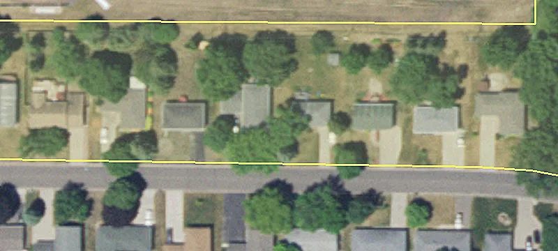 Distribution Space on Winnetka Avenue