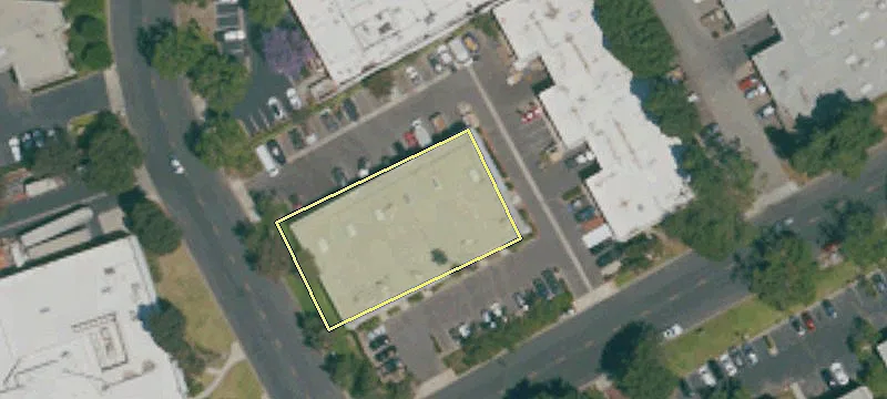 Corner Unit Warehouse For Rent