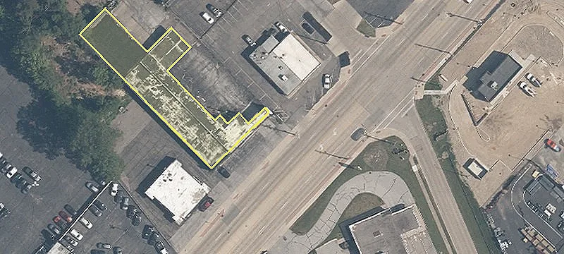 Retail Building with Warehouse Space