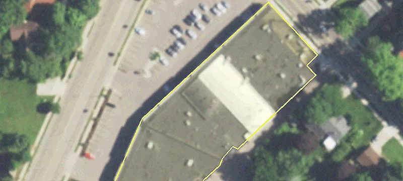 Retail Space in Lake Edge