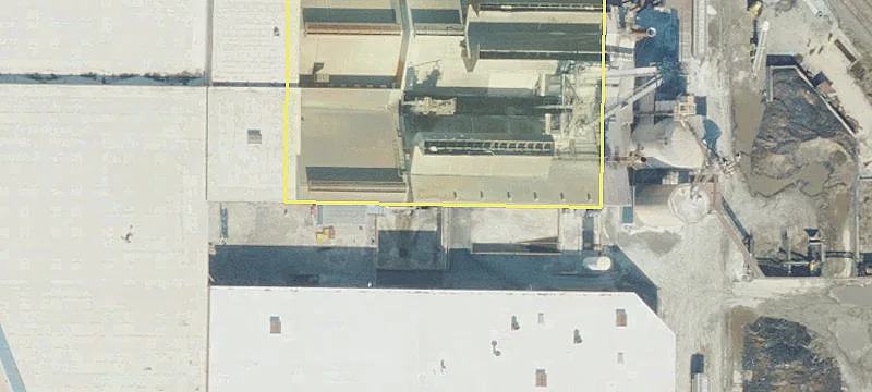 Spacious Warehouse with Rail Spur