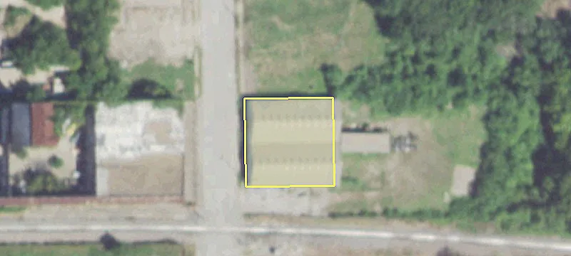 Metal Warehouse on Large Lot