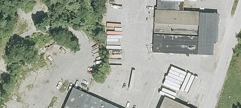 Hooksett Warehouse with Docks