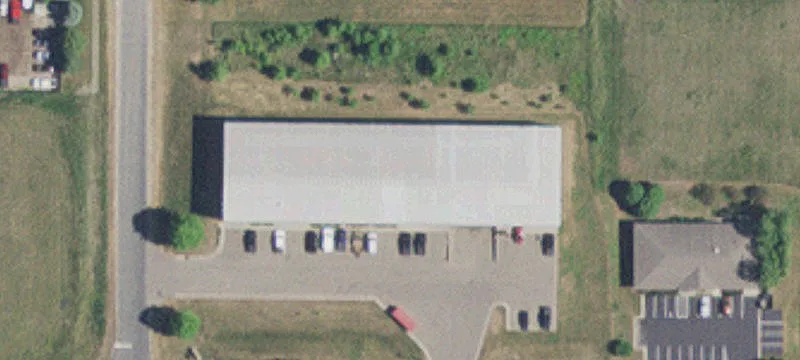 Office/Warehouse Building Near Minneapolis/St. Paul