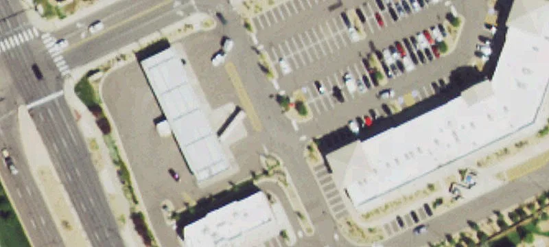 Retail Space on Smoky Hill