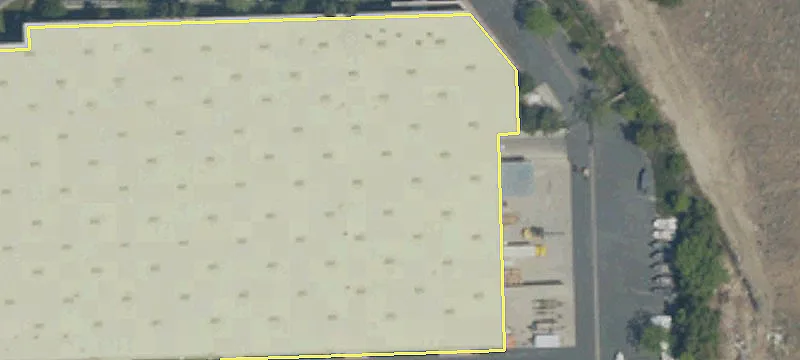 Ontario Warehouse with Secured Yard