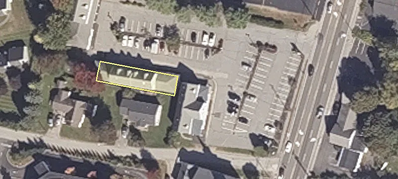Retail Space in Colonial Square