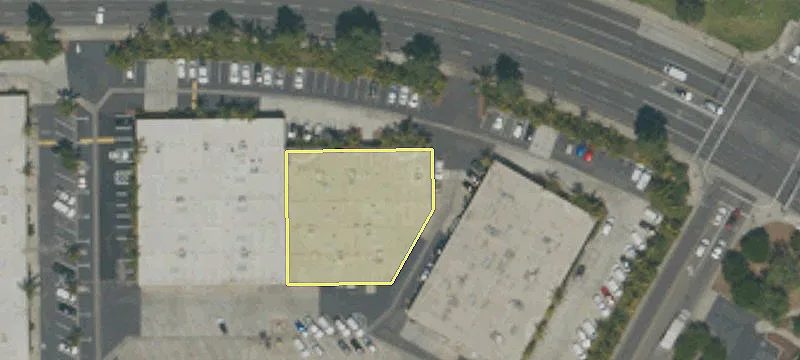 Santa Ana Warehouse with Office