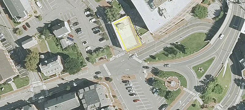 High-End Office Space Available
