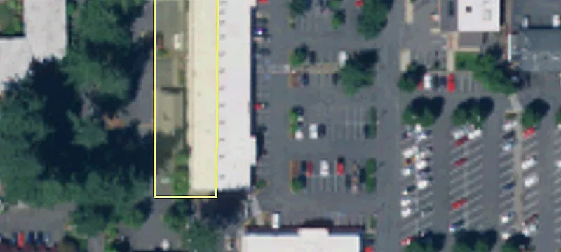 Retail Space Near Interstate 5