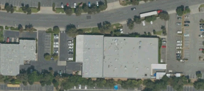 Freestanding Building with Freeway Access