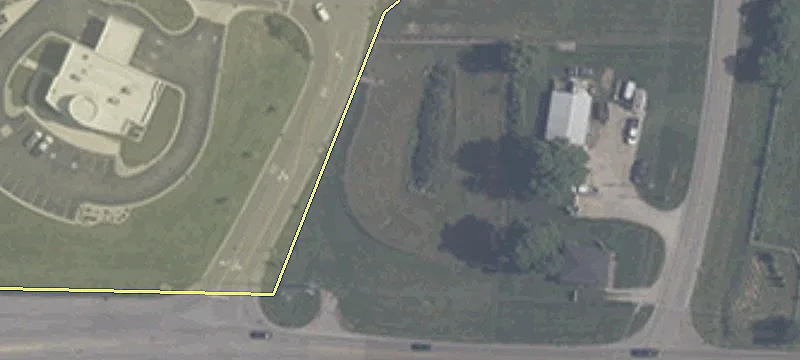 Retail Space Near Schnucks Grocery