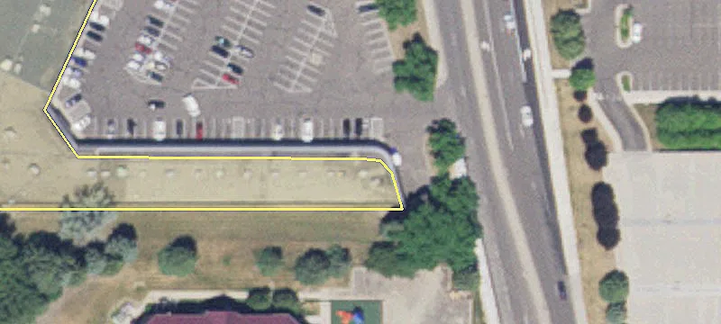 Retail Space in Ridgedale Area
