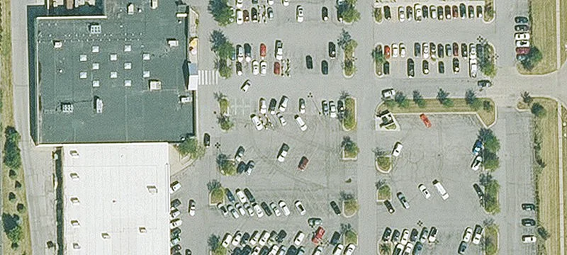 Retail Space in West Des Moines
