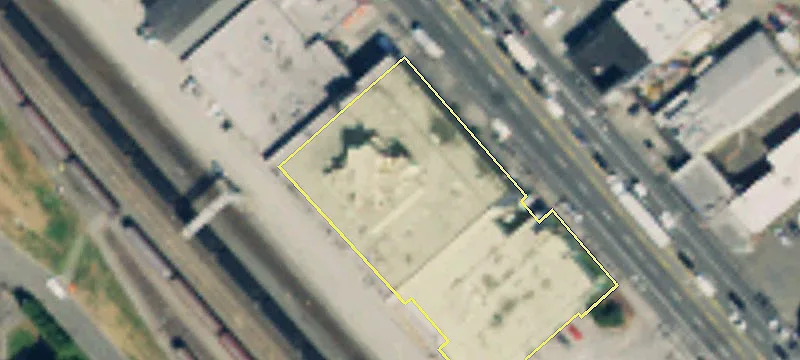 Elliott Avenue Retail Space