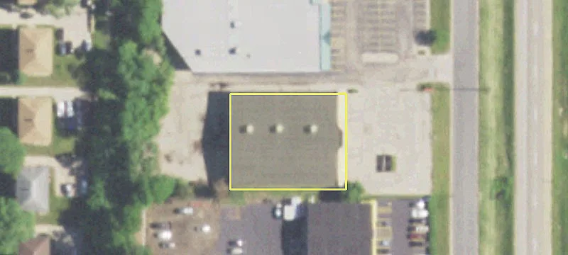 Retail/Industrial Building on South Stoughton