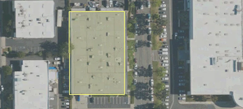 Industrial Building with Secured Yard