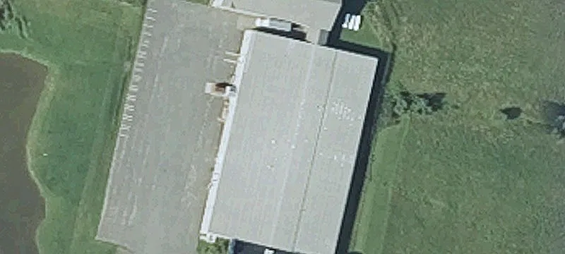 Winslow Distribution/Manufacturing Building For Sale
