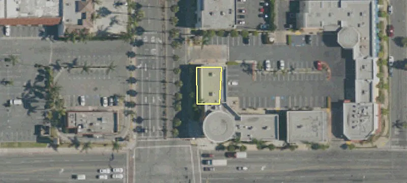 Retail Space on Pioneer Blvd