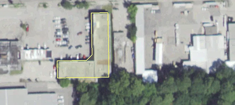 Commercial Property on High-Traffic Corridor