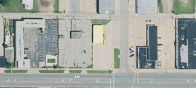 Hutchinson Warehouse/Manufacturing Space For Lease