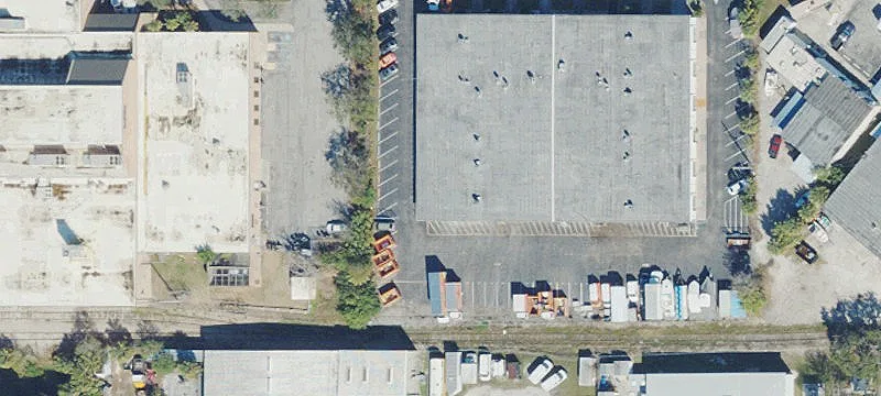Prime Sarasota Commercial Building